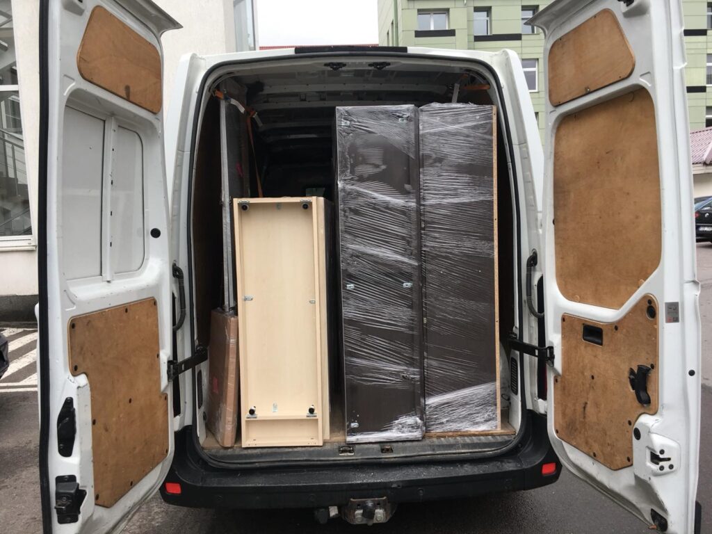 perkraustymo paslaugos vilnius antakalnis